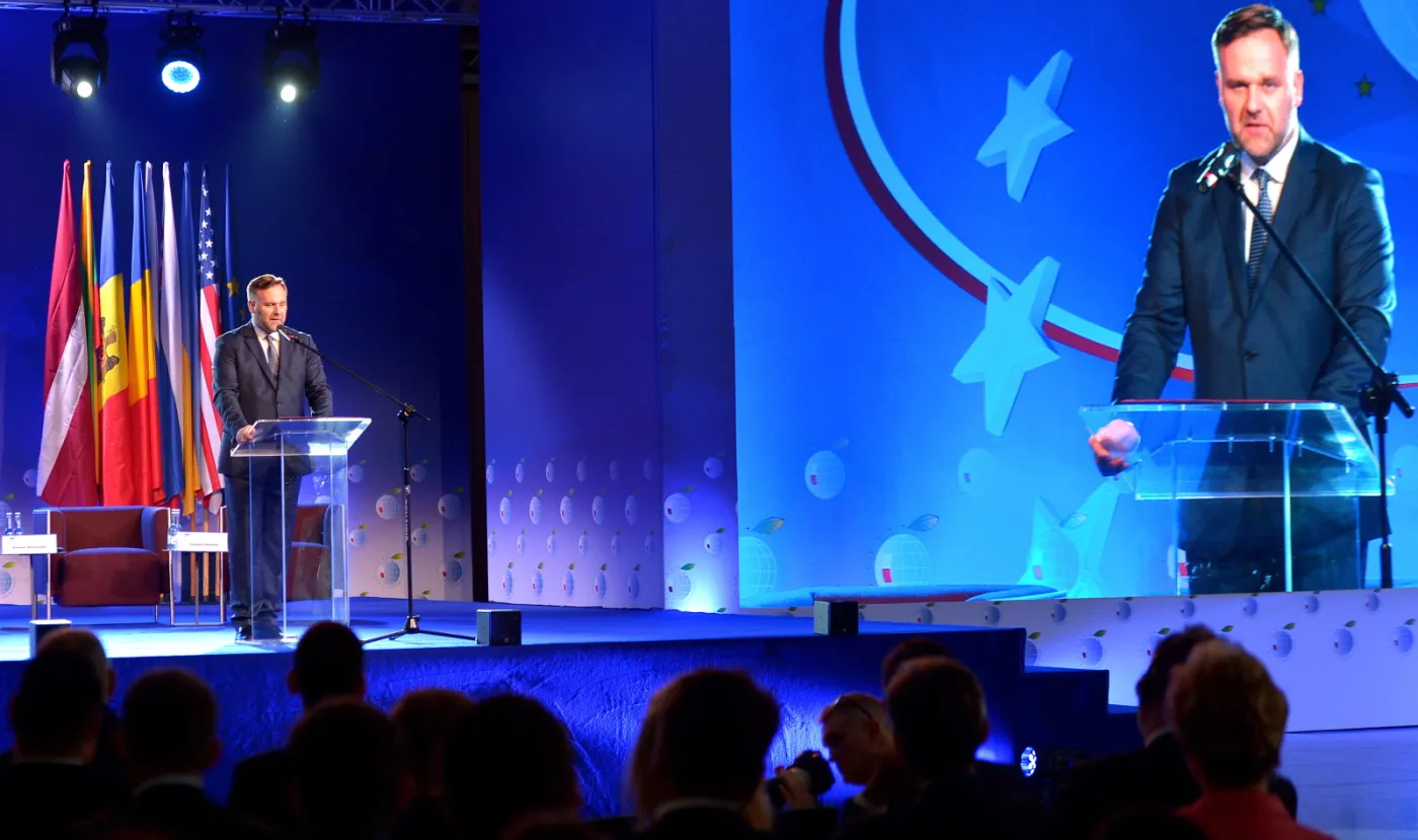 Jackiewicz: rząd nie zamierza pozbyć się kontroli w PLL LOT