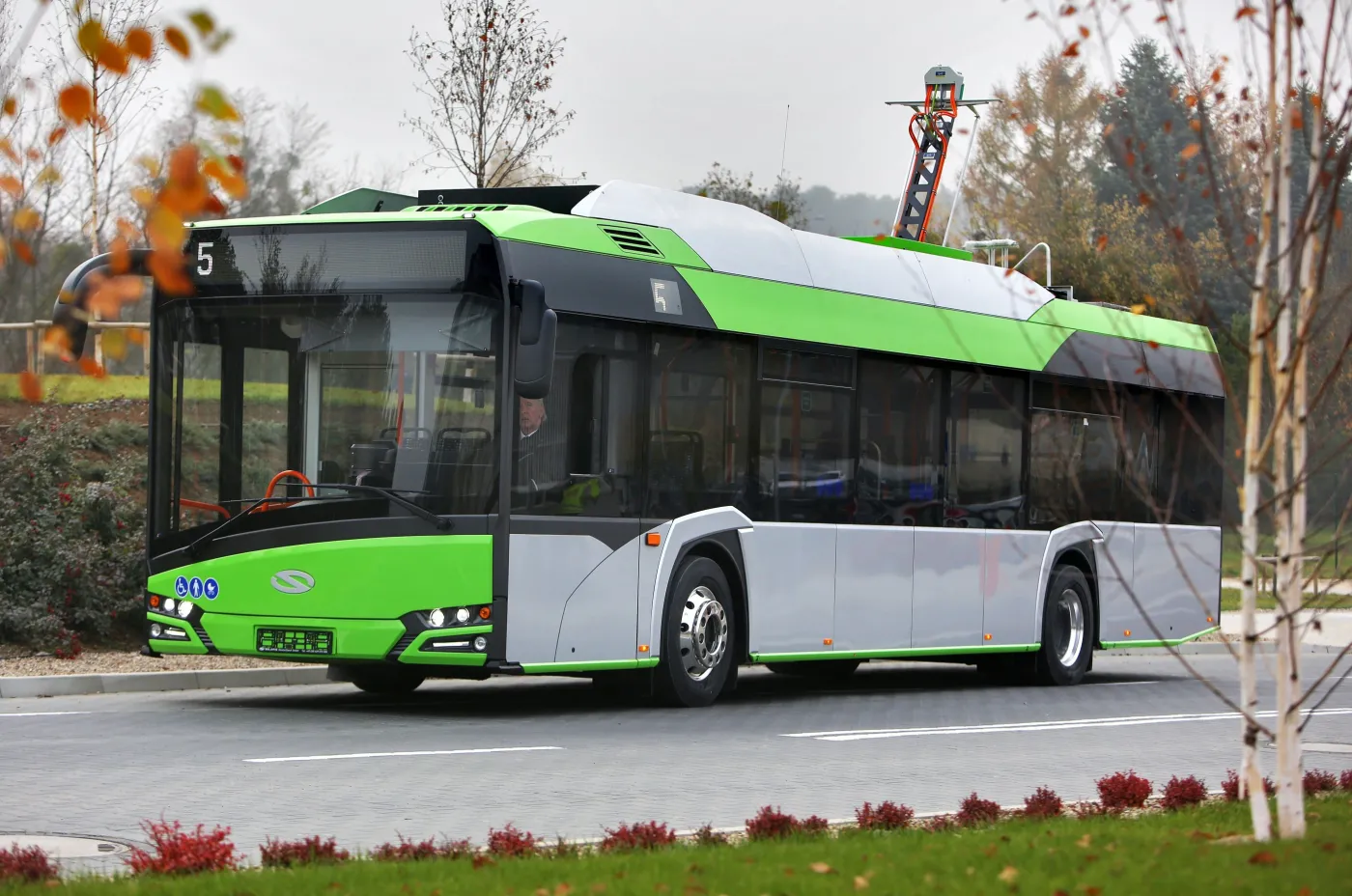Autobus 2017 roku i hybrydowa nowość. Solaris podbił targi w Hanowerze