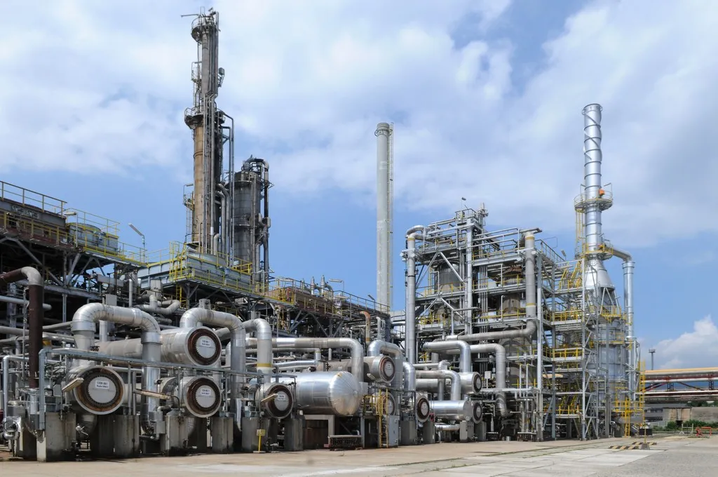 Paliwa w dalszym ciągu tanieją