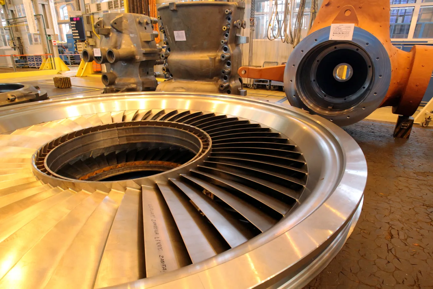 2815972-zaklad-turbin-general-electric.jpg