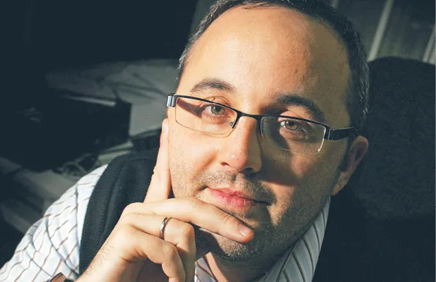 Lustracja administracji? Gontarczyk: Obowiązujące w Polsce procedury są całkowitą fikcją [WYWIAD]