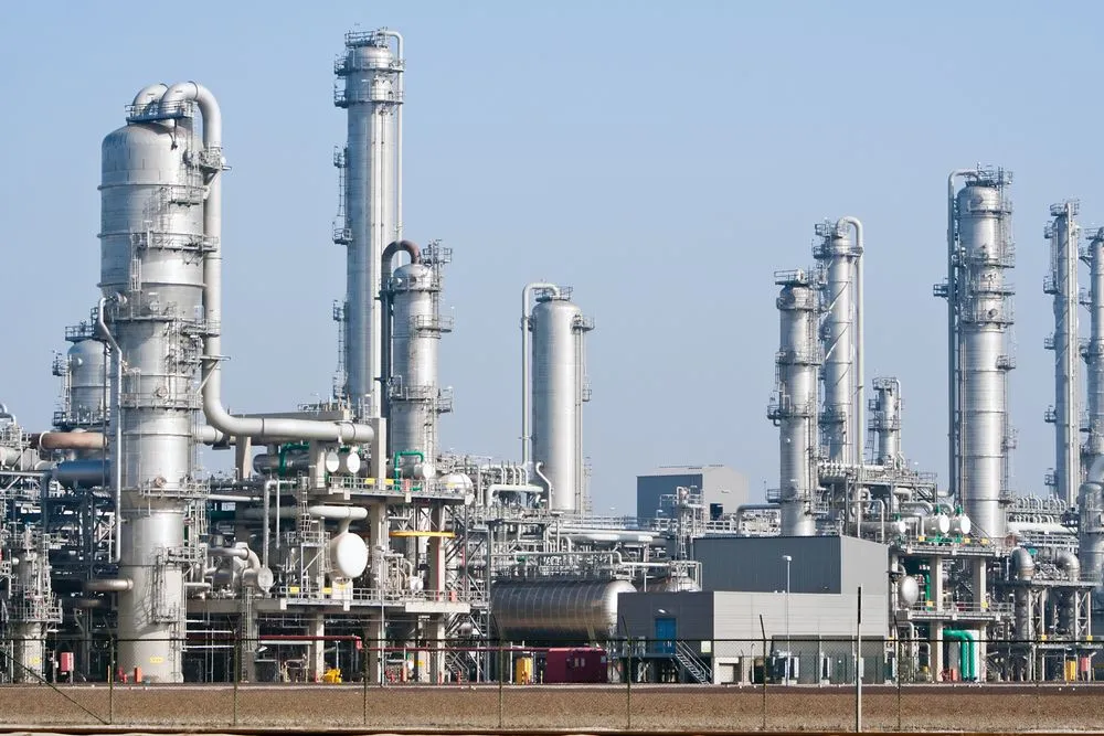 1365116-petrochemical-industrial-plant.jpg