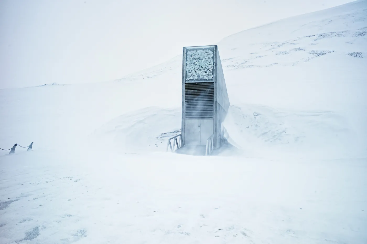 3279833-globalny-bank-nasion-svalbard.jpg