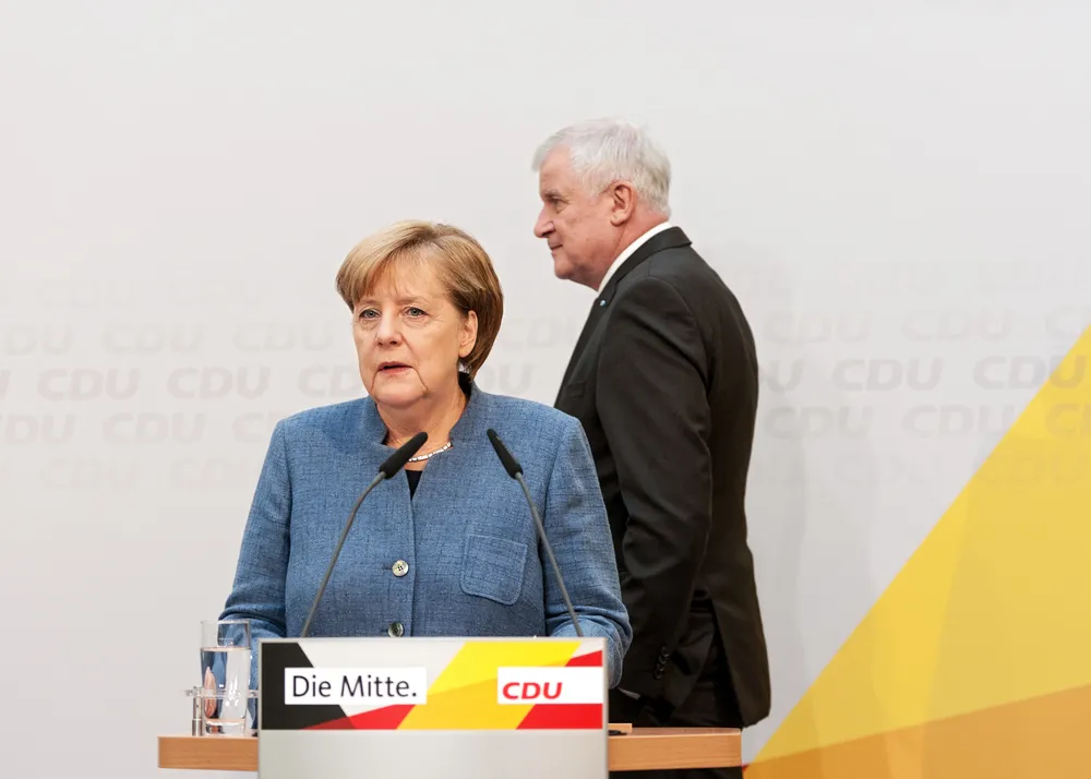 Horst Seehofer rezygnuje z funkcji szefa MSW i lidera CSU