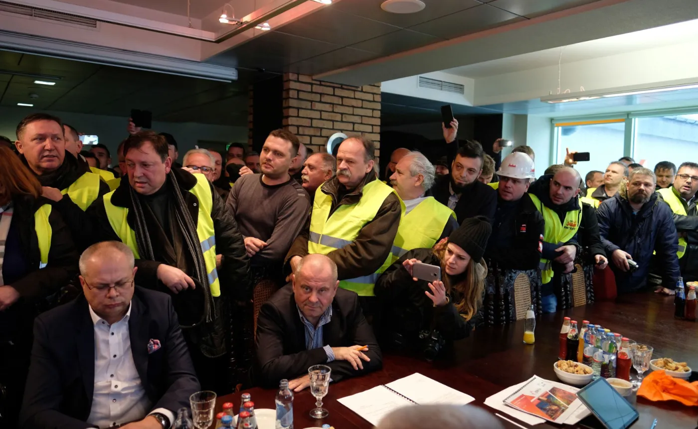 Koniec posiedzenia rady nadzorczej JSW. Odwołano wiceprezesów