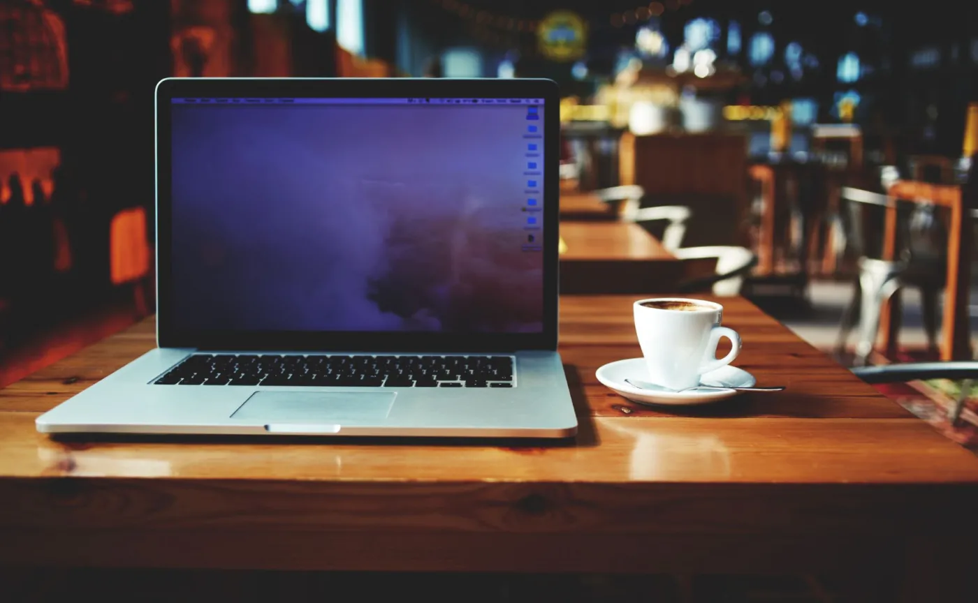 Przyszłością pracy jest cyfrowy nomadyzm. Do 2035 roku obejmie ponad miliard osób