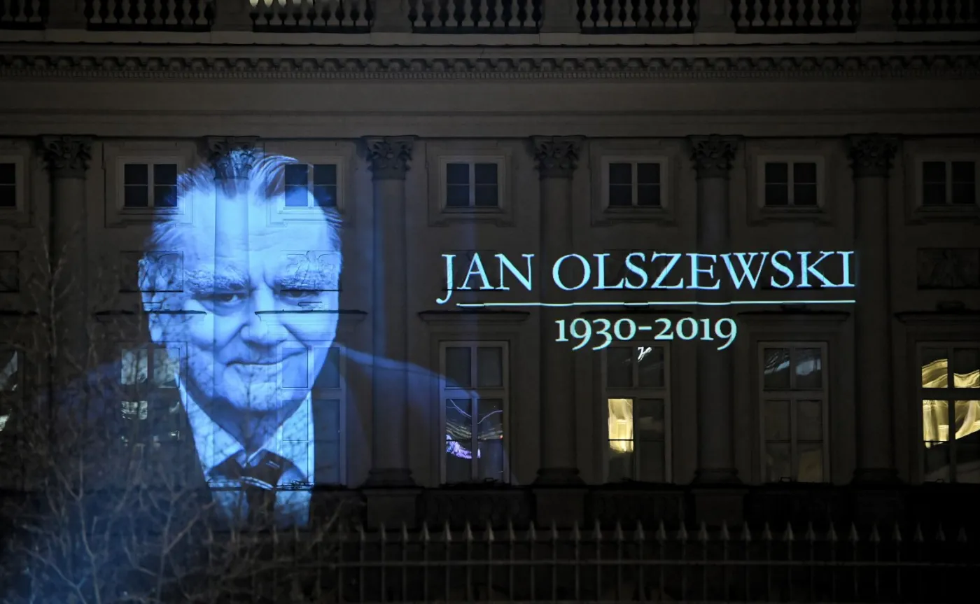 Ogłoszono żałobę narodową po śmierci Jana Olszewskiego