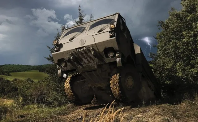 Huta Stalowa Wola podpisała umowę z Czechami. Terenówka Tatra będzie produkowana w Polsce