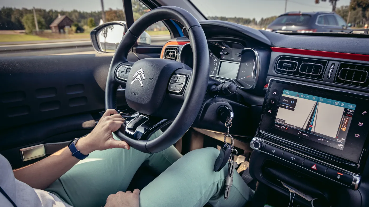 UFG: W razie szkody komunikacyjnej ubezpieczyciel wypłaci odszkodowanie za posiadacza polisy OC