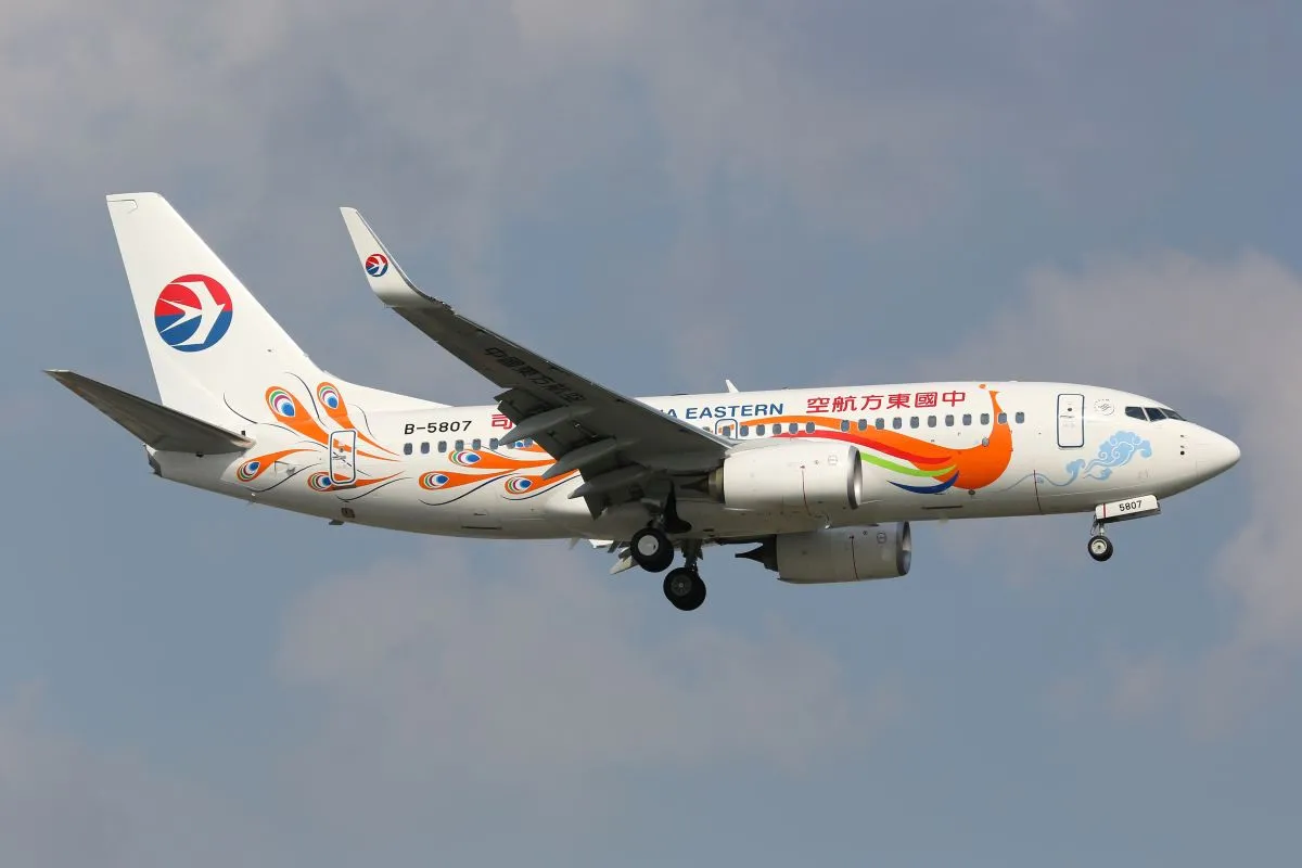 Boeing 737 linii China Eastern