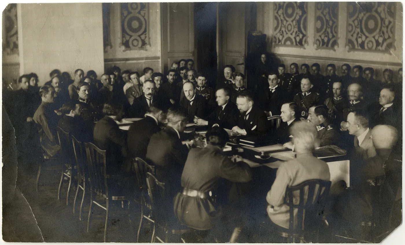 Wojna 1920: Zwycięska Polska poległa w trakcie negocjacji w Rydze