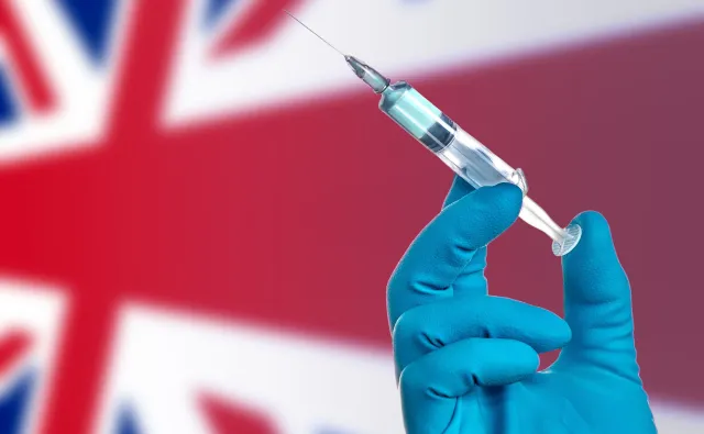 Czy Europejczycy są zadowoleni z wdrażania strategii szczepionkowej? Brytyjczycy tak [SONDAŻ]