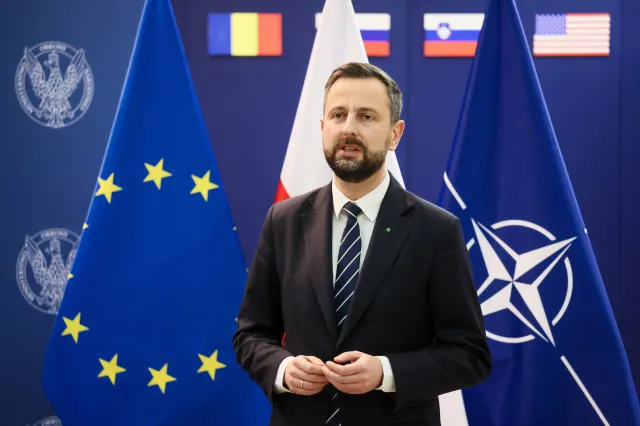 Rozmowy w Brukseli. Szef MON spotka się z sekretarzem NATO i ministrami obrony państw UE