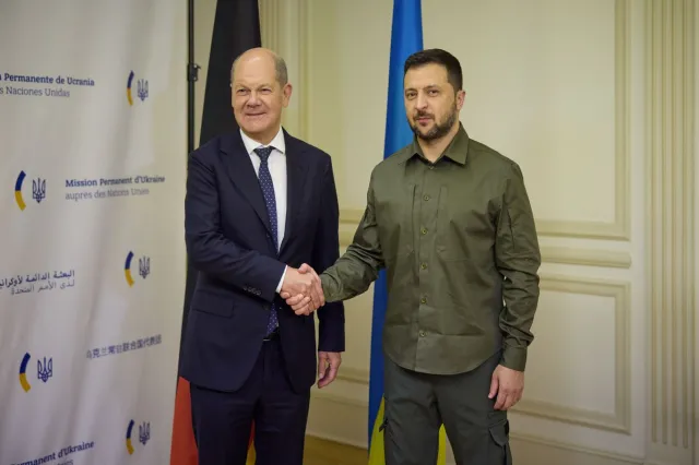 Brukselski think tank: Scholz gra na dwa fronty. Niby popiera Ukrainę, ale tak by nie urazić Kremla