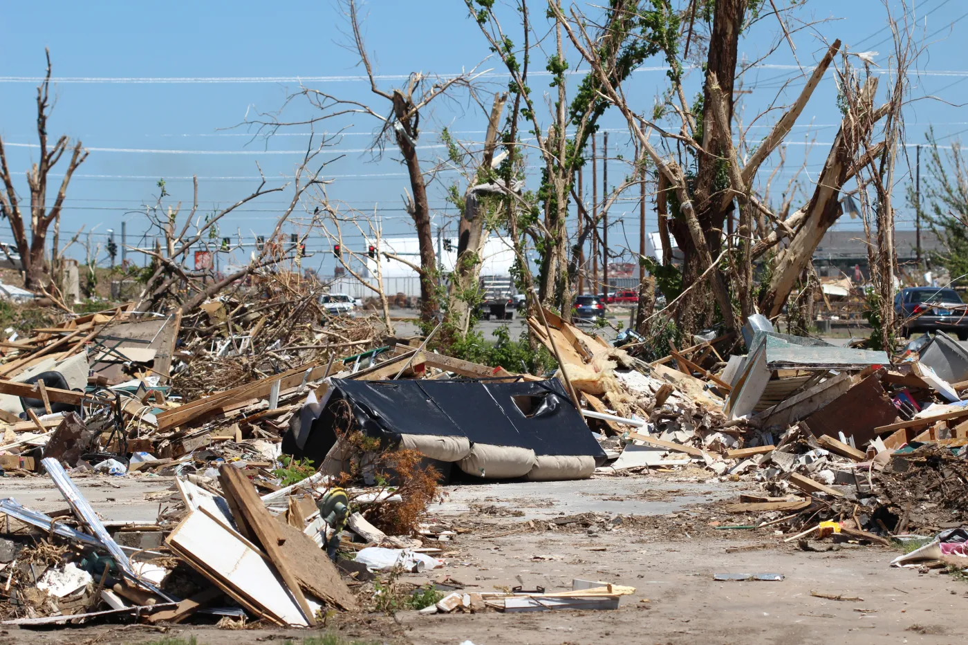 Krajobraz po przejściu tornado