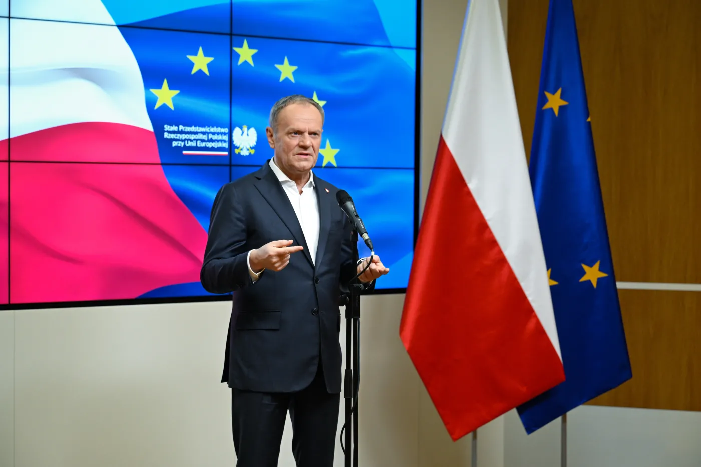 Tusk porozmawia z Macronem "w cztery oczy"