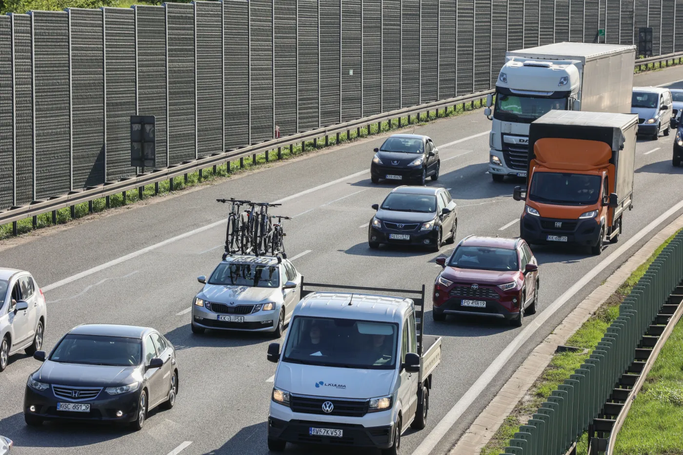 Masz stary samochód? Od 1 stycznia 2026 roku do tego miasta w Polsce nie wjedziesz nim za darmo