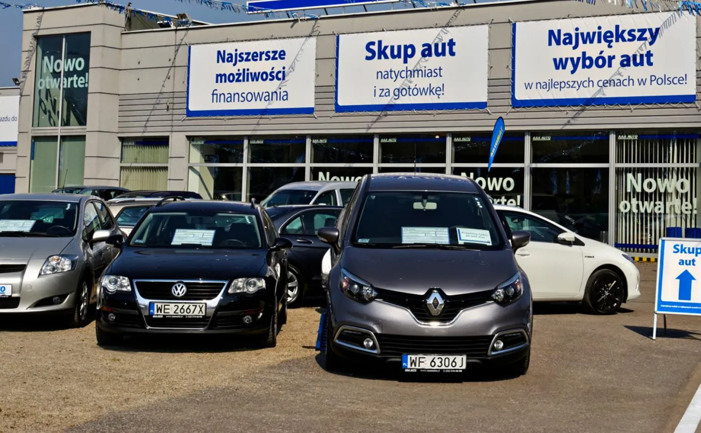 Prawie nowe auta tanieją! Nawet o 3 tys. zł mniej niż rok temu