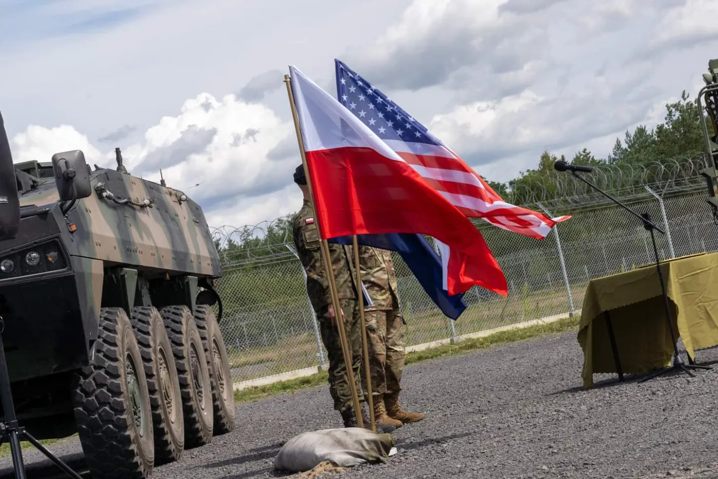 Pół miliarda dolarów na bazy USA w Polsce! Polska płaci, USA zaakceptowały wydatki.