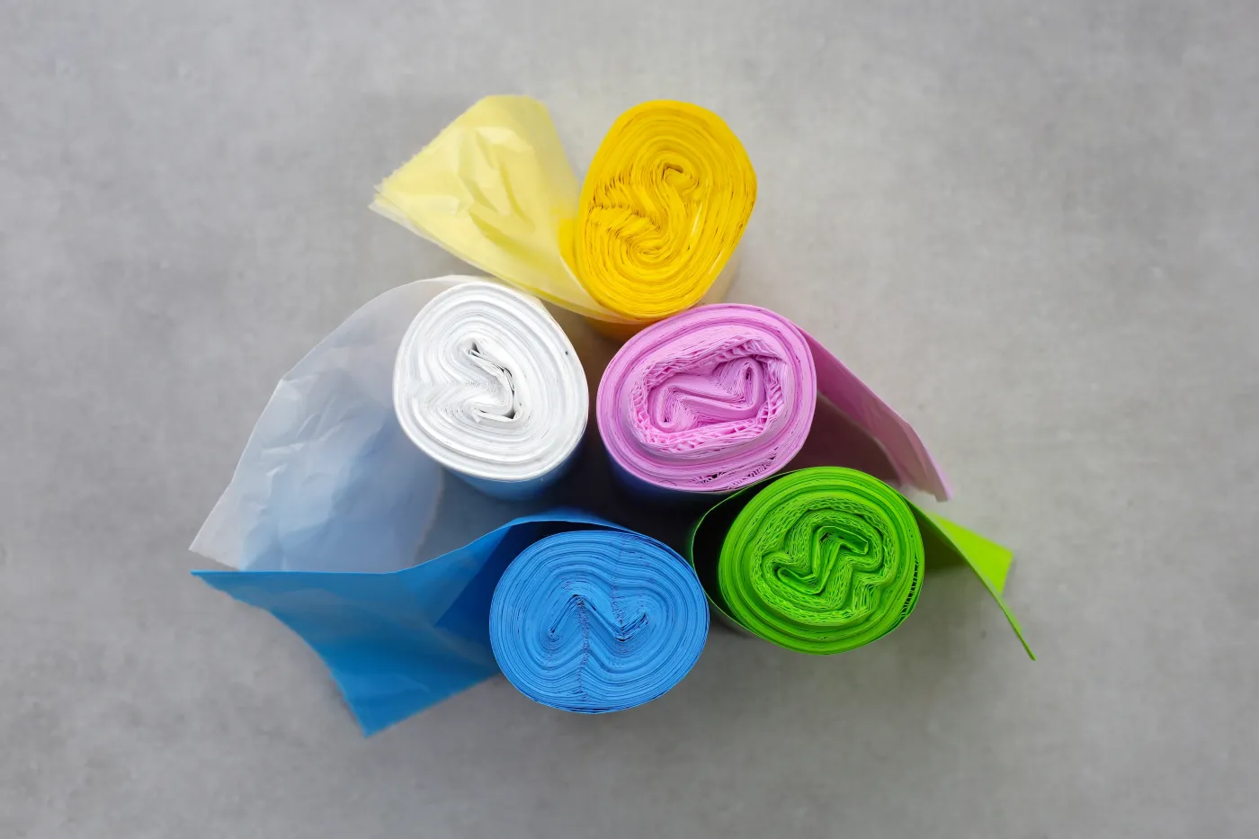 Worki na odpady w nowym kolorze (białym) wkrótce trafią do gospodarstw domowych