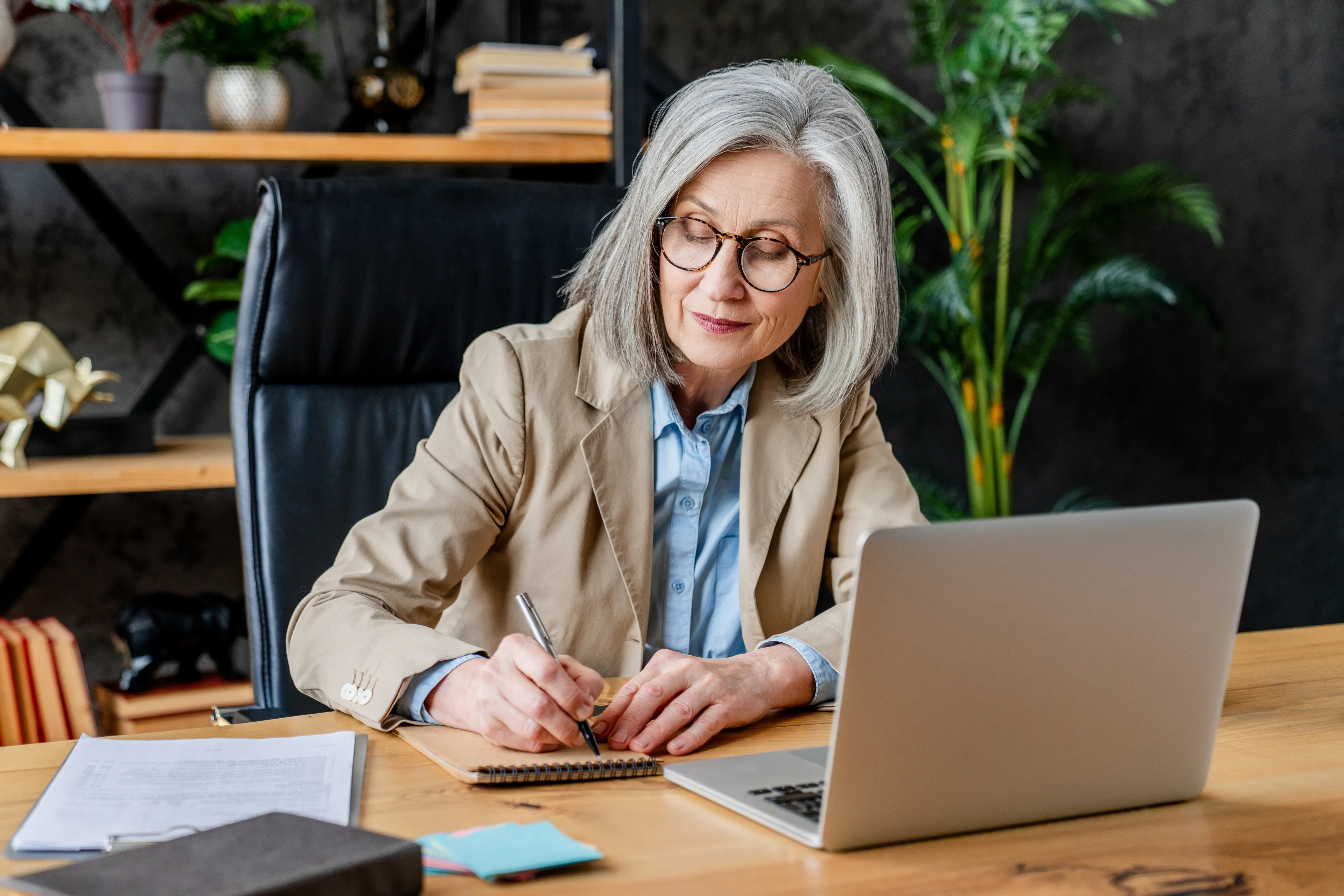 Osobom po 56. roku życia od 1 marca 2026 r. przysługuje 1993,76 zł brutto co miesiąc