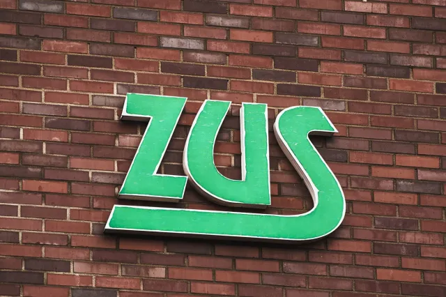ZUS przypomina o ważnym terminie. Seniorze, masz czas do 31 lipca