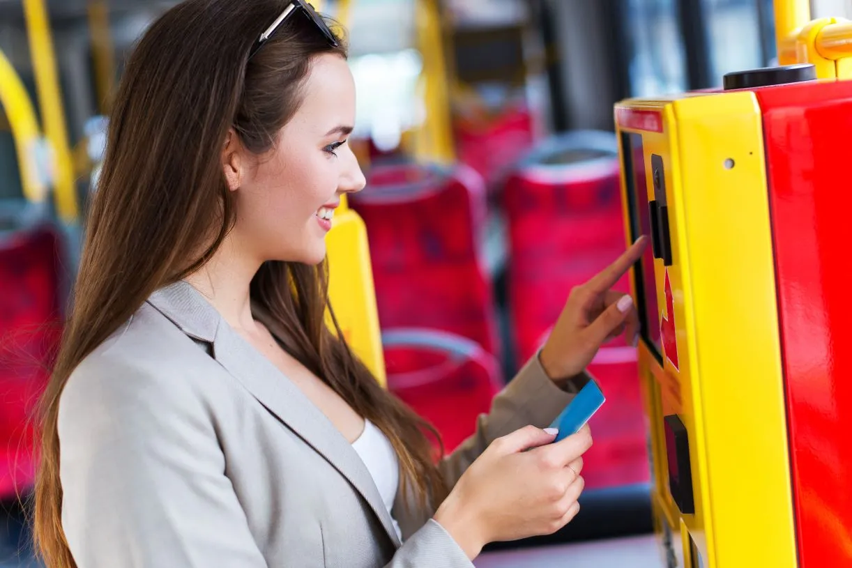 Długi gapowiczów komunikacji miejskiej rosną lawinowo. Jeden region przoduje