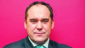 Adam Jenkins dyrektorem zespołu zarządzania portfelami PPIM