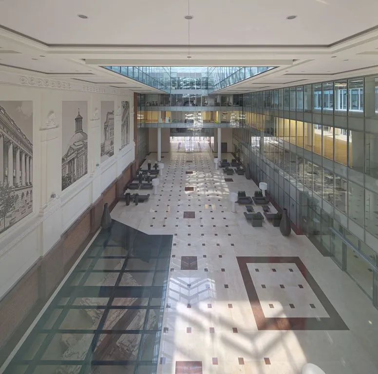 1018889-ghelamco-senator-main-atrium-18.jpg