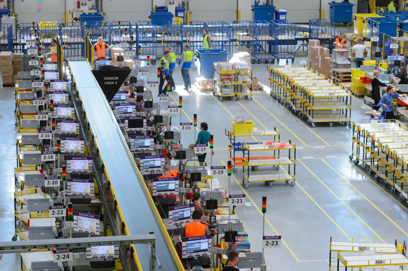 1969660-centrum-logistyczne-amazon-sady.jpg