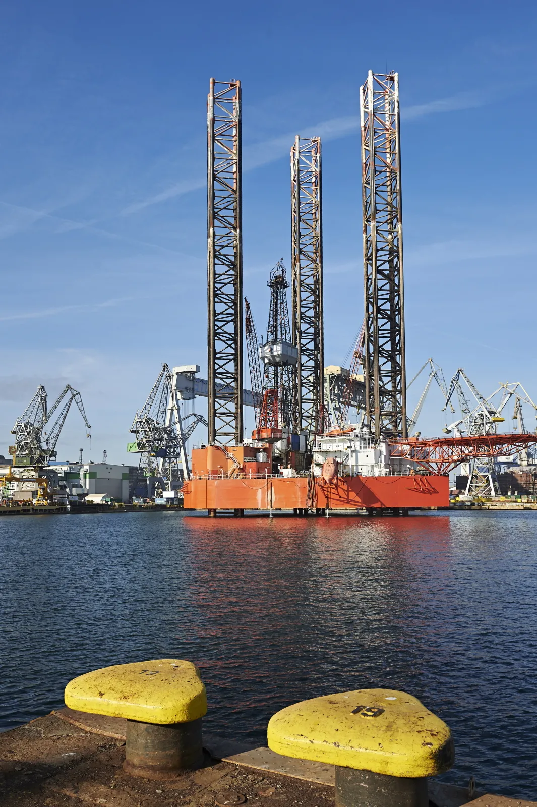 1972820-platforma-wiertnicza-petrobaltic.jpg