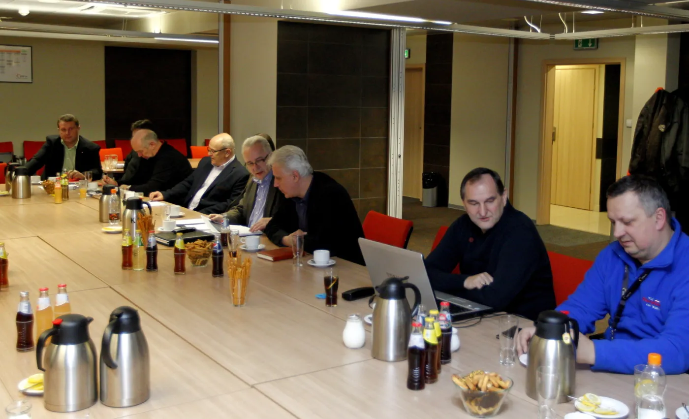 Przewodniczący śląsko-dąbrowskiej "Solidarności" Dominik Kolorz (3P), rzecznik Wspólnej Reprezentacji Związków Zawodowych w JSW Piotr Szereda (2P), wiceprzewodniczący Solidarności w JSW Roman Brudziński  (4P) PAP/Andrzej Grygiel