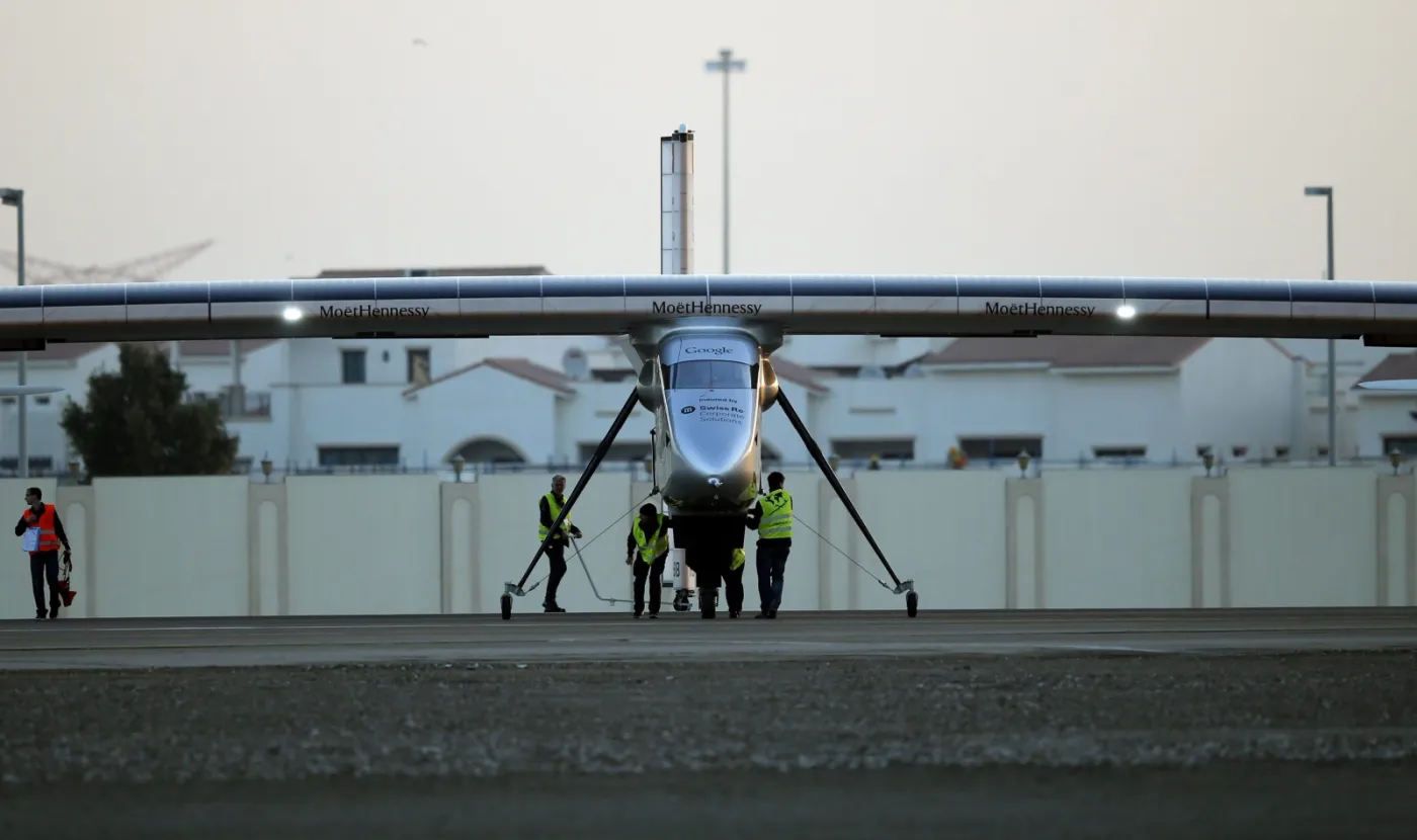 2100496-testowy-lot-solar-impulse-2-w-abu.jpg