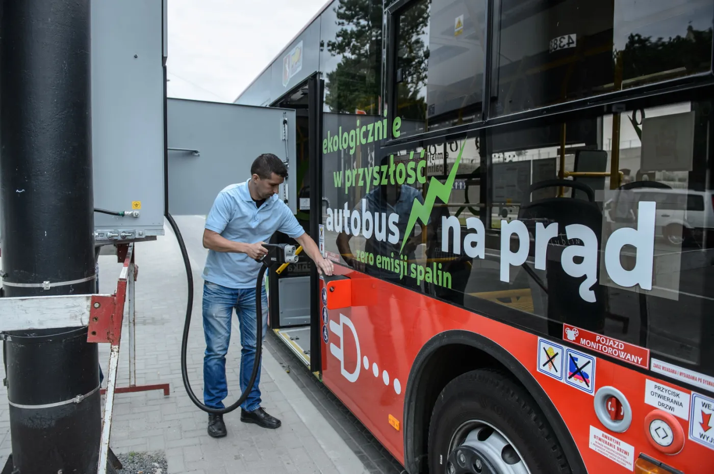 2206122-darmowa-linia-eko-z-elektrycznym.jpg