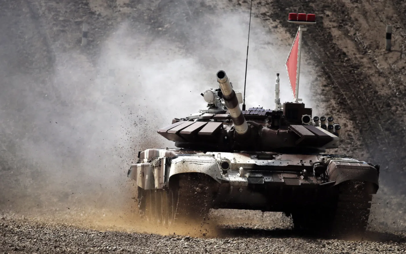 2264143-czolg-zespolu-z-rosji-rywalizuje.jpg