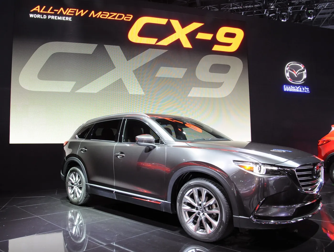 2380863-los-angeles-auto-show-2015-mazda.jpg