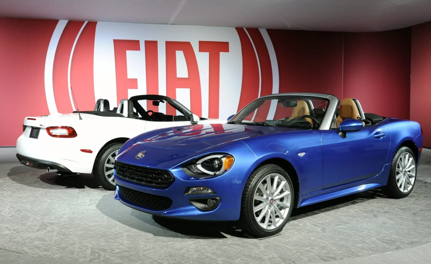 2380943-los-angeles-auto-show-2017-fiat.jpg