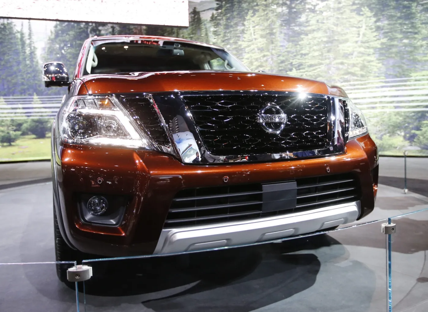 2459286-nowy-suv-2017-nissan-armada-fot.jpg