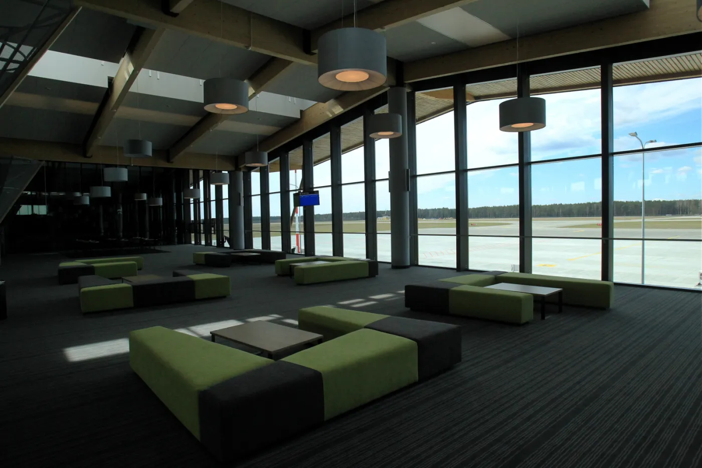 2506659-terminal-portu-lotniczego-olsztyn.jpg