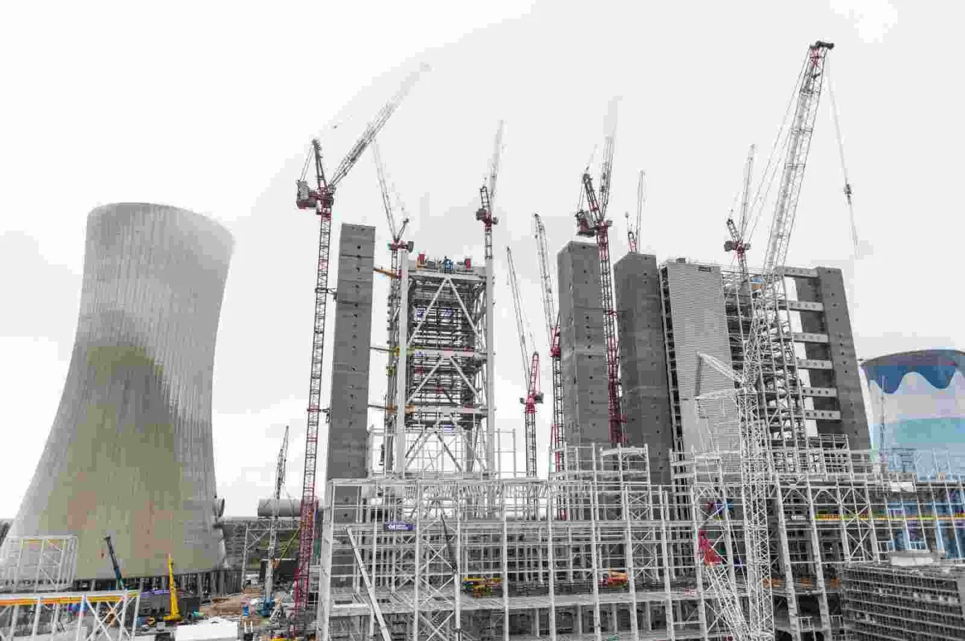 Inwestycja za ponad 11 mld zł i 3 tys. miejsc pracy. Rozbudowa Elektrowni Opole na półmetku