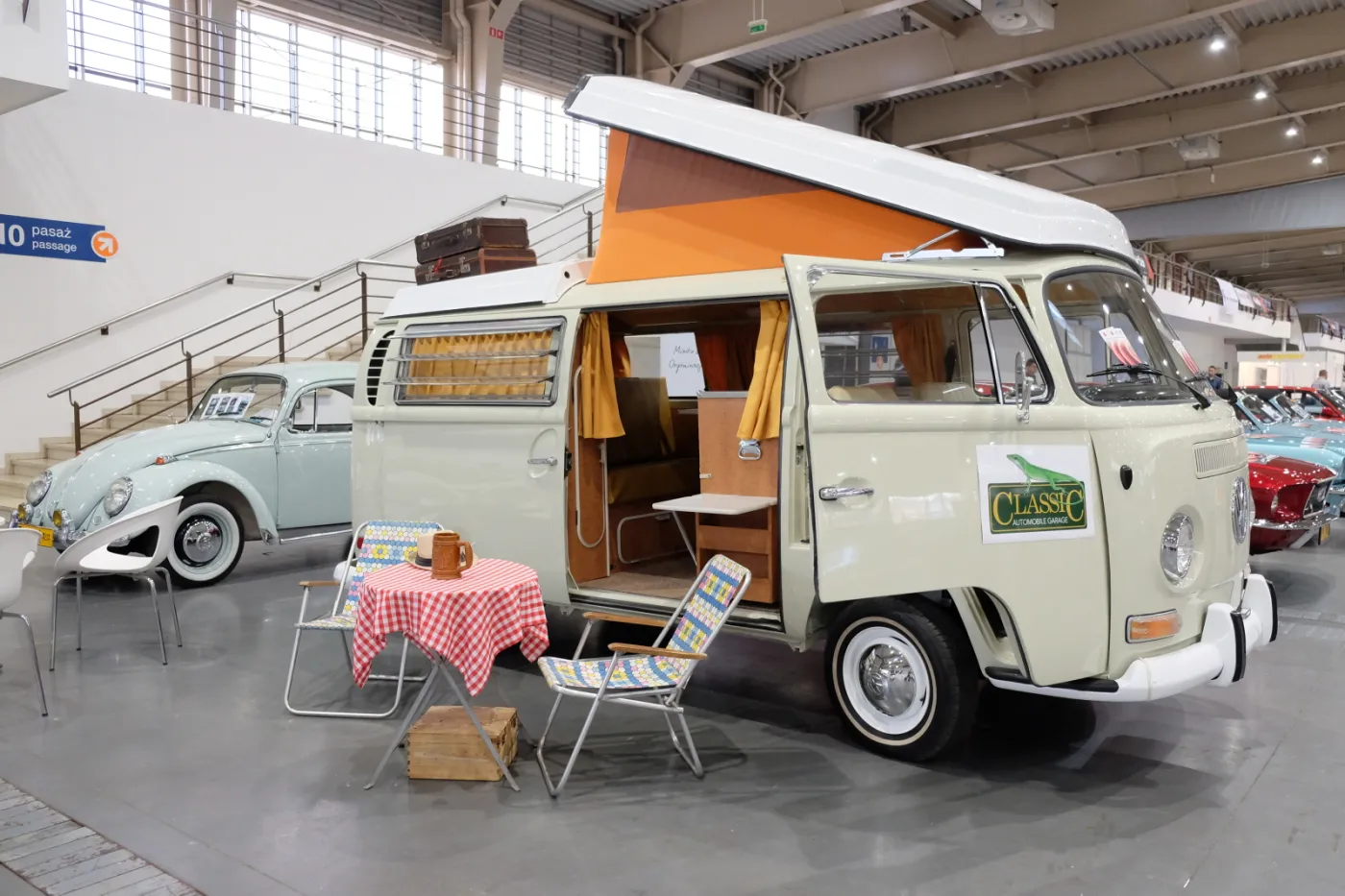 2715995-targi-pojazdow-zabytkowych-retro.jpg