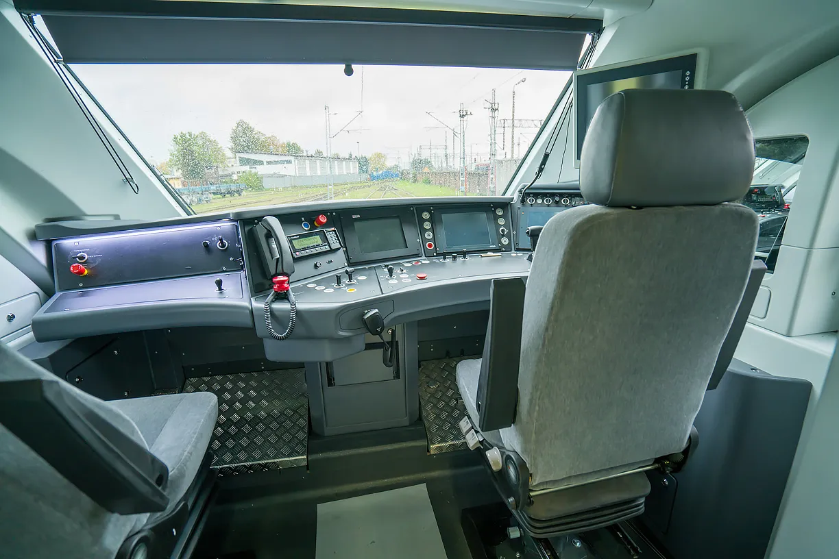 2735239-newag-przekazuje-nowe-impulsy-dla.jpg