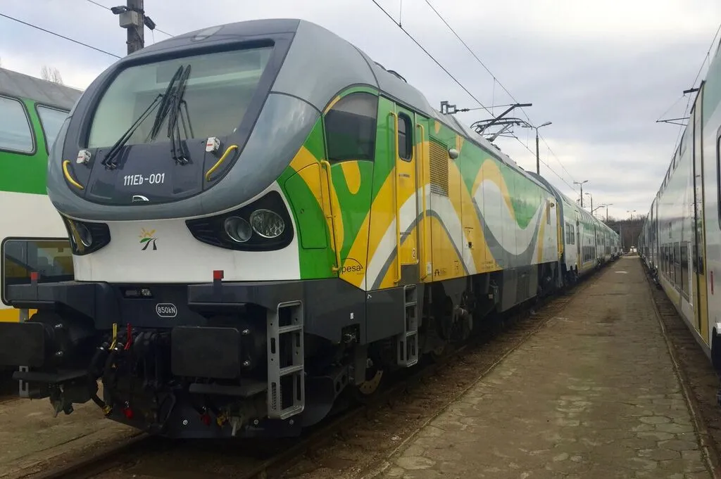 Lokomotywa Gama na czele zestawu Sundeck