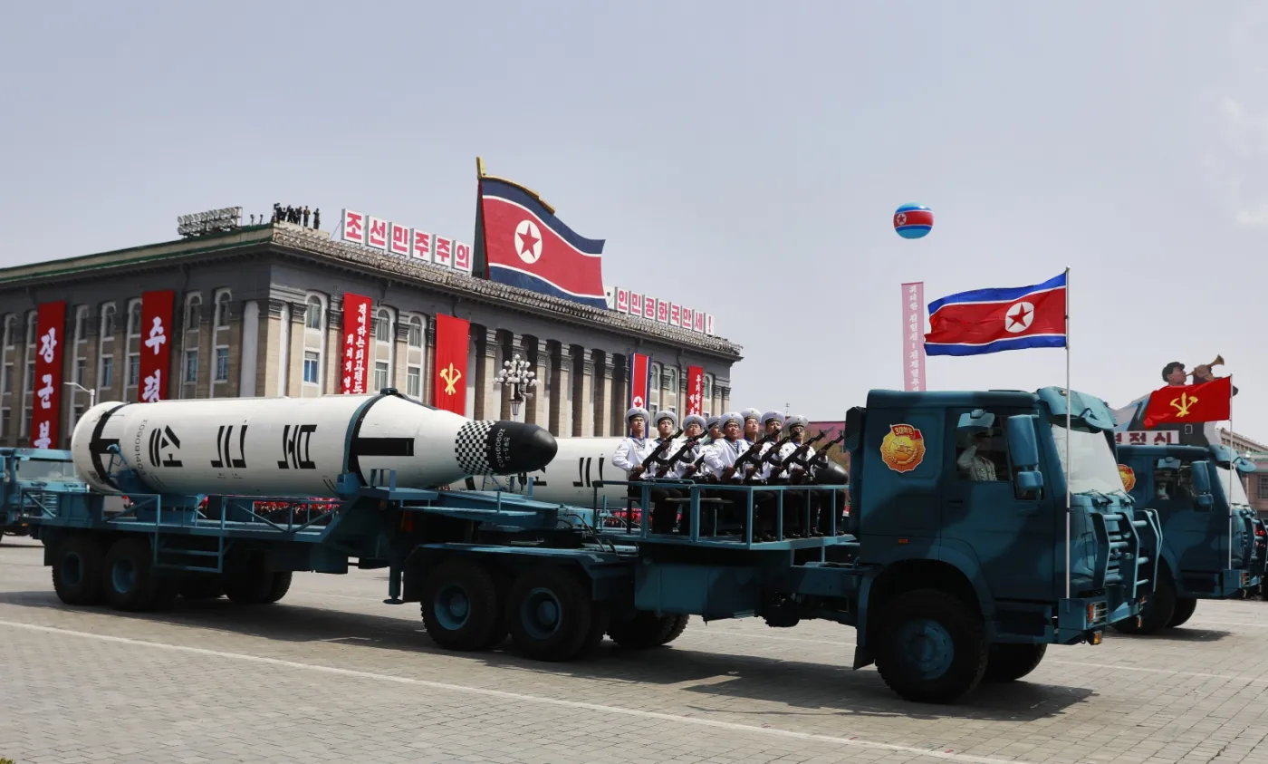 2905525-parada-wojskowa-w-korei-polnocnej.jpg