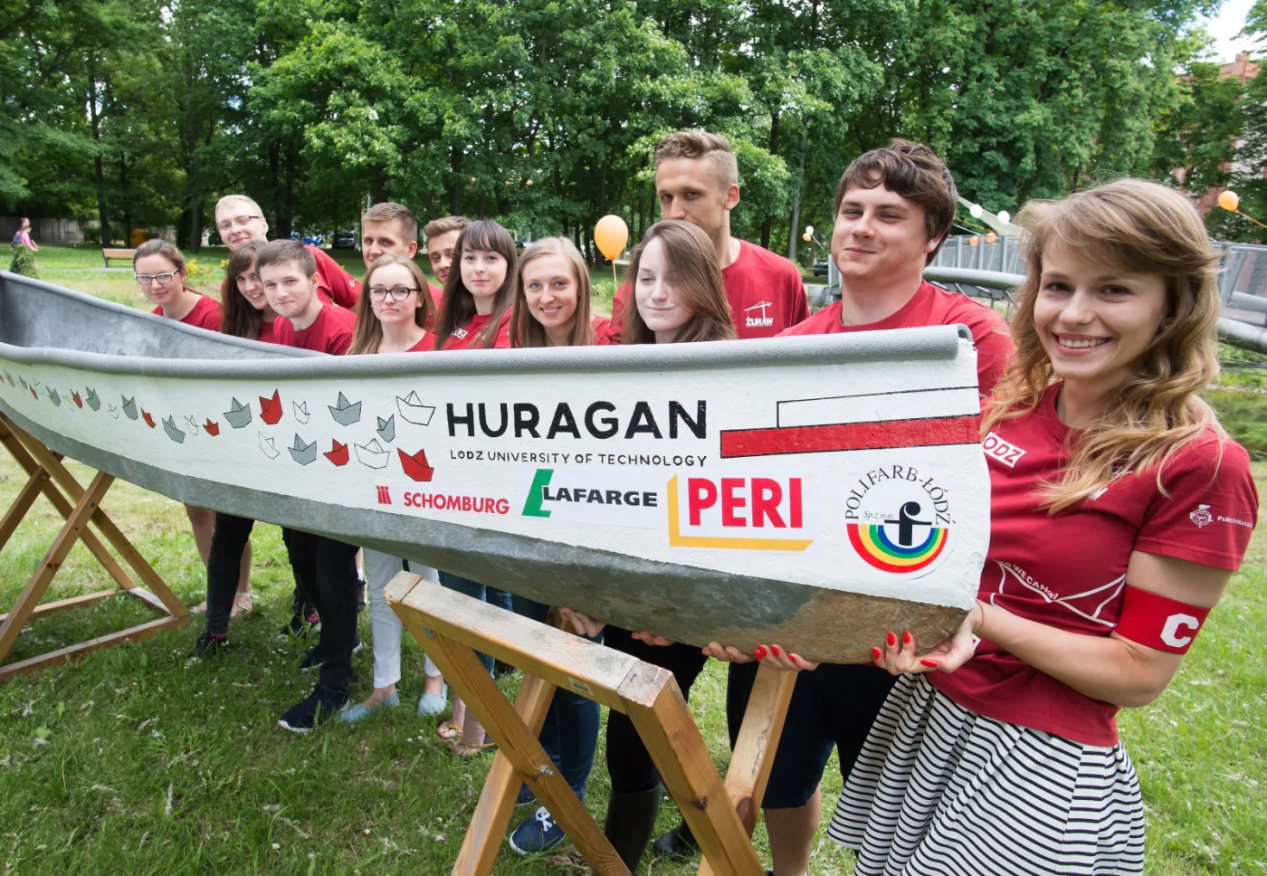 Kajakiem z betonu na regaty. Zobacz jak pływa [ZDJĘCIA]