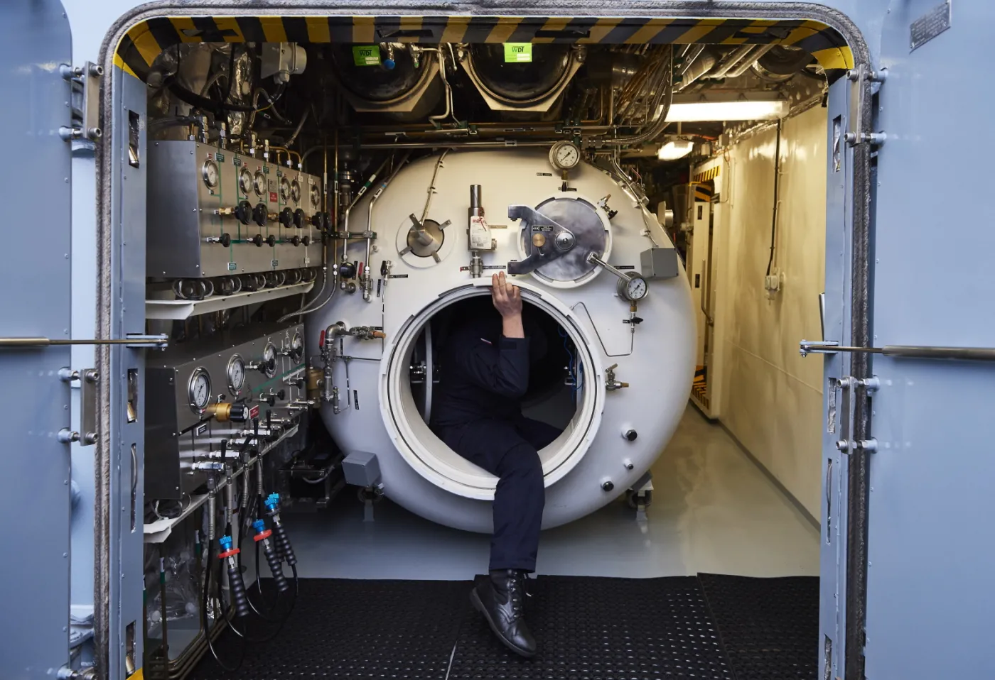 Gdynia: Marynarka Wojenna zaprezentowała nowoczesny niszczyciel min "Kormoran"