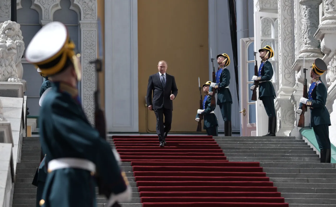 Putin został zaprzysiężony na prezydenta. Medwiediew blisko teki premiera