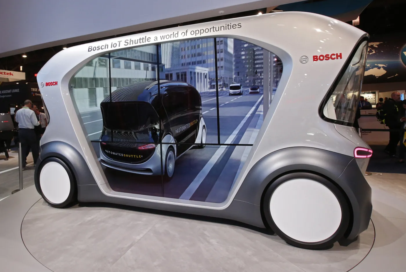4068953-autonomiczny-pojazd-firmy-bosch.jpg