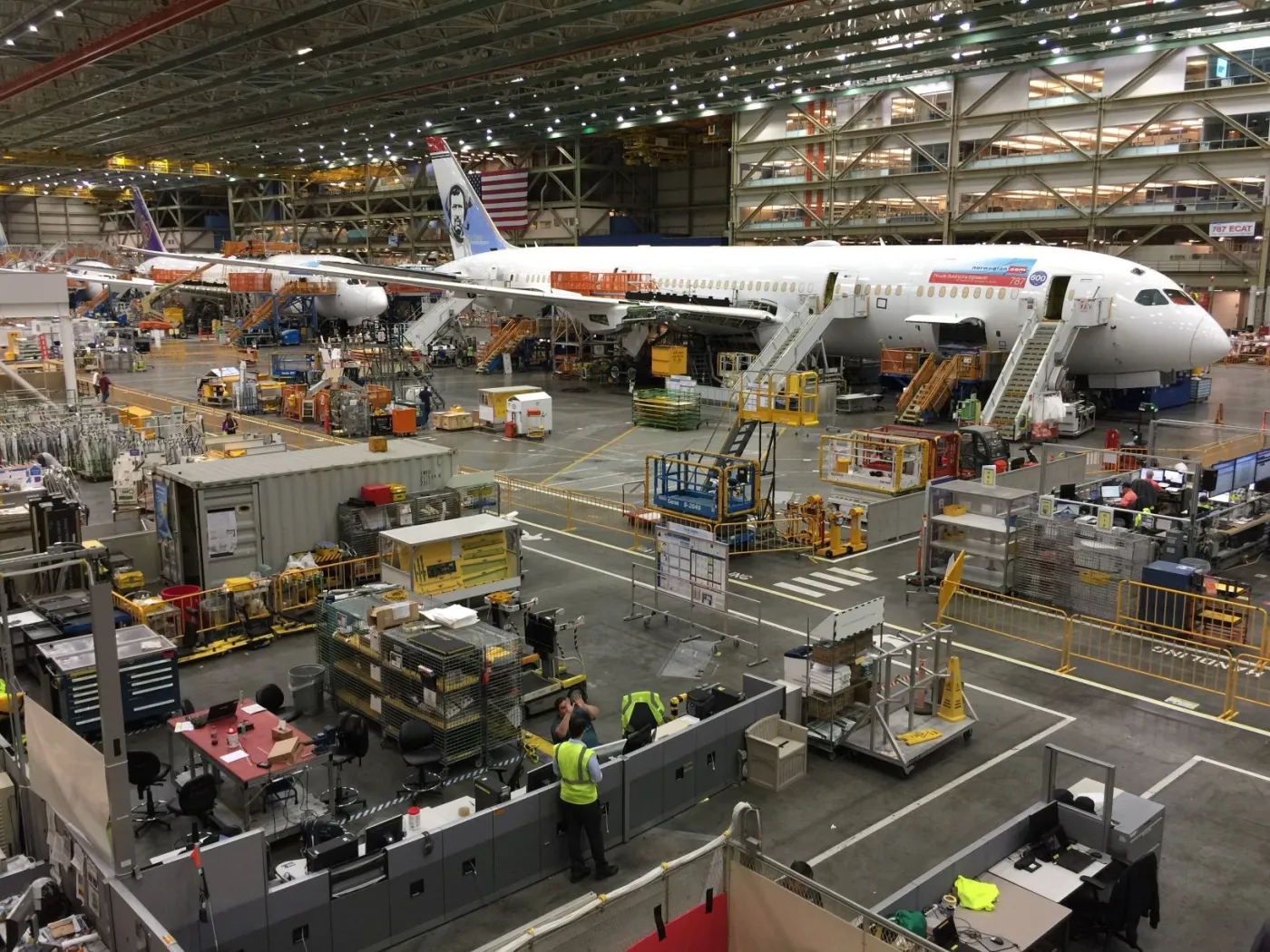 3020788-fabryka-boeinga-w-everett-w-stanie.jpg