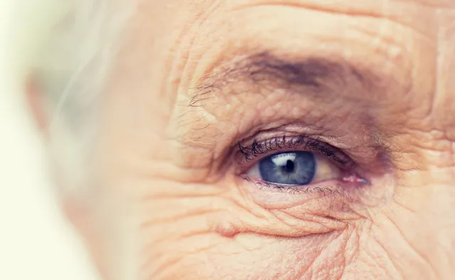 Kryzys docisnął seniorów do ściany. Rezygnują nawet z leków